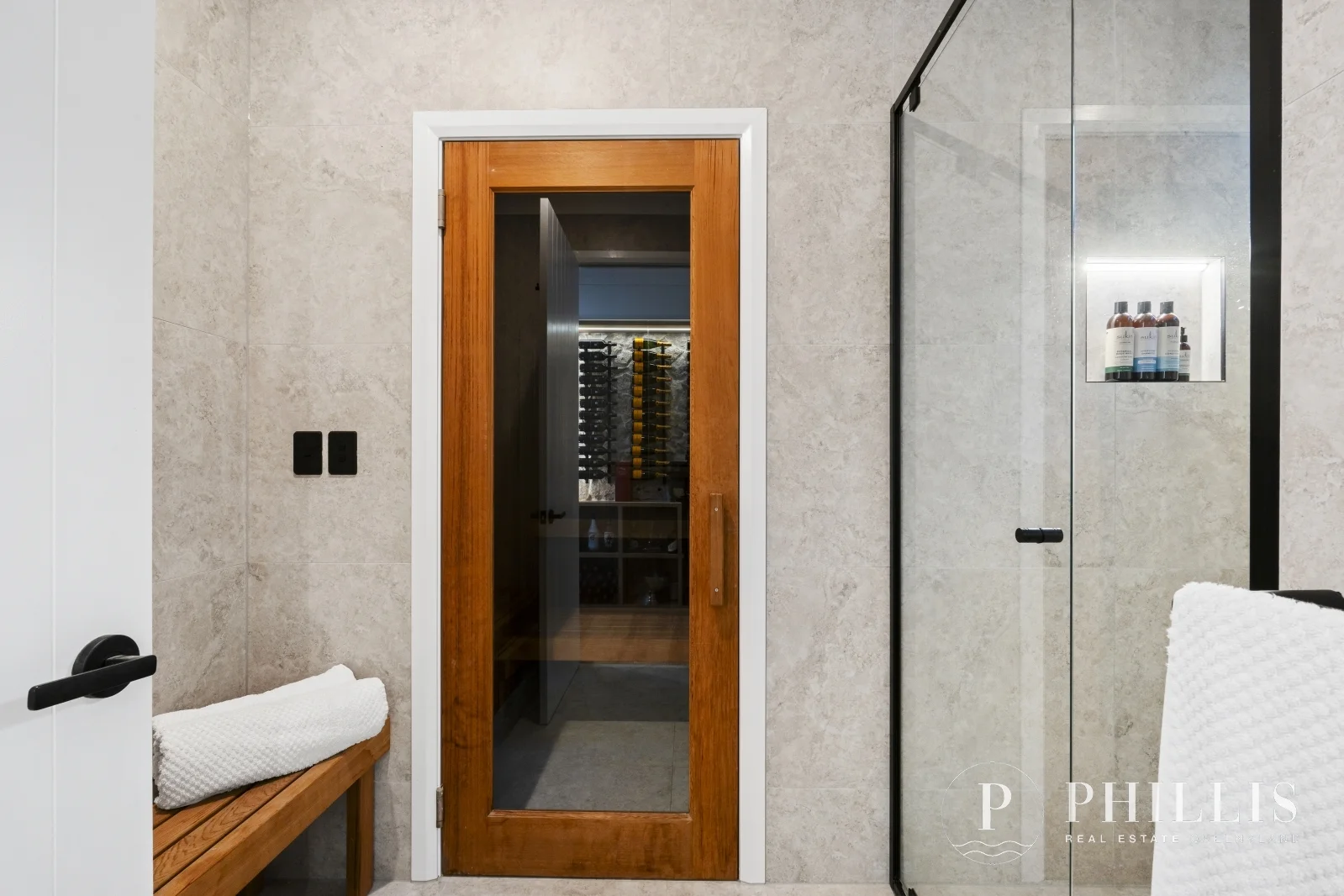 Additional image 54 of 2566 Cressbrook Drive, Hope Island QLD 4212