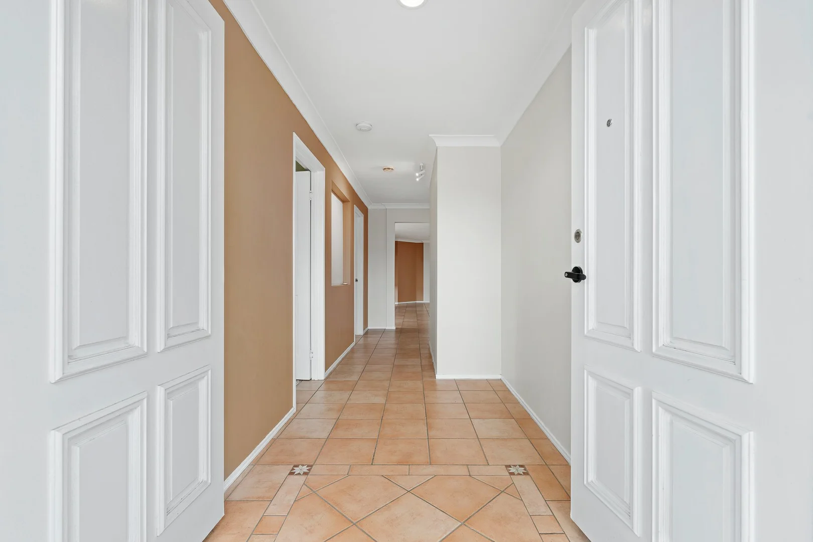 Additional image 4 of 18 Brookland Court, Molendinar QLD 4214