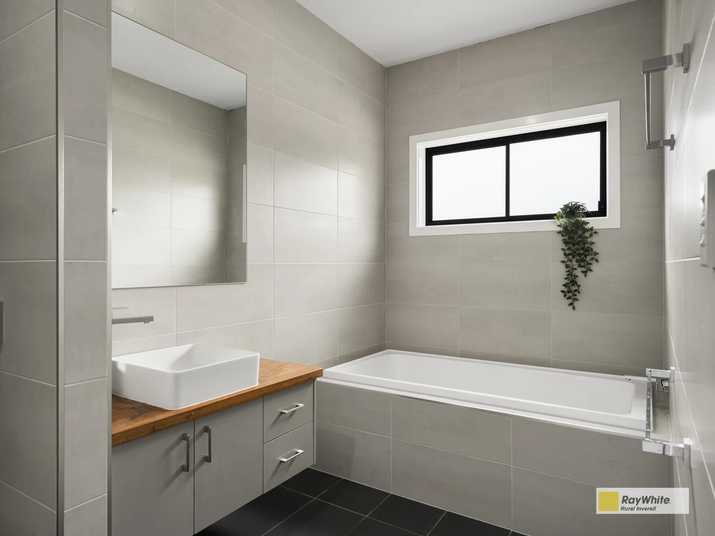 Additional image 19 of 11 Wolbah Close, Inverell NSW 2360