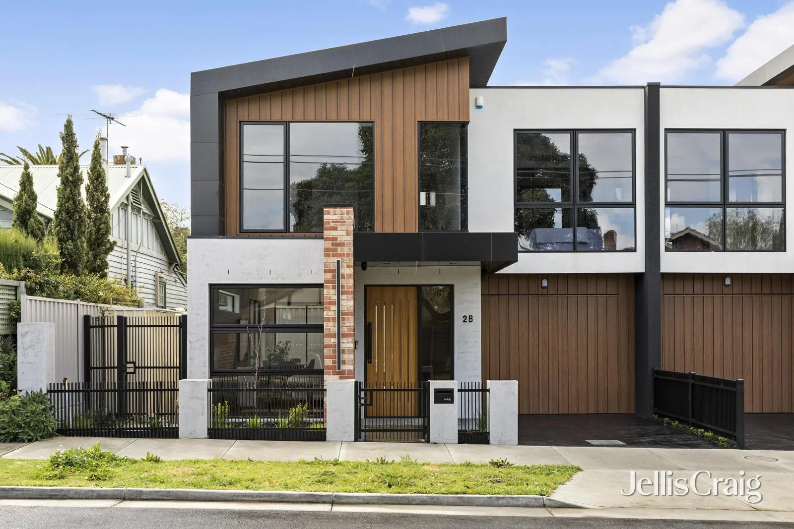 2B Wood Street, Strathmore VIC 3041