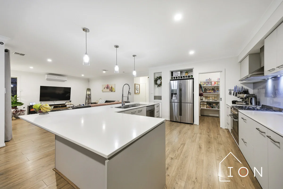 Additional image 6 of 27 Stonefox Circuit, Clyde North VIC 3978