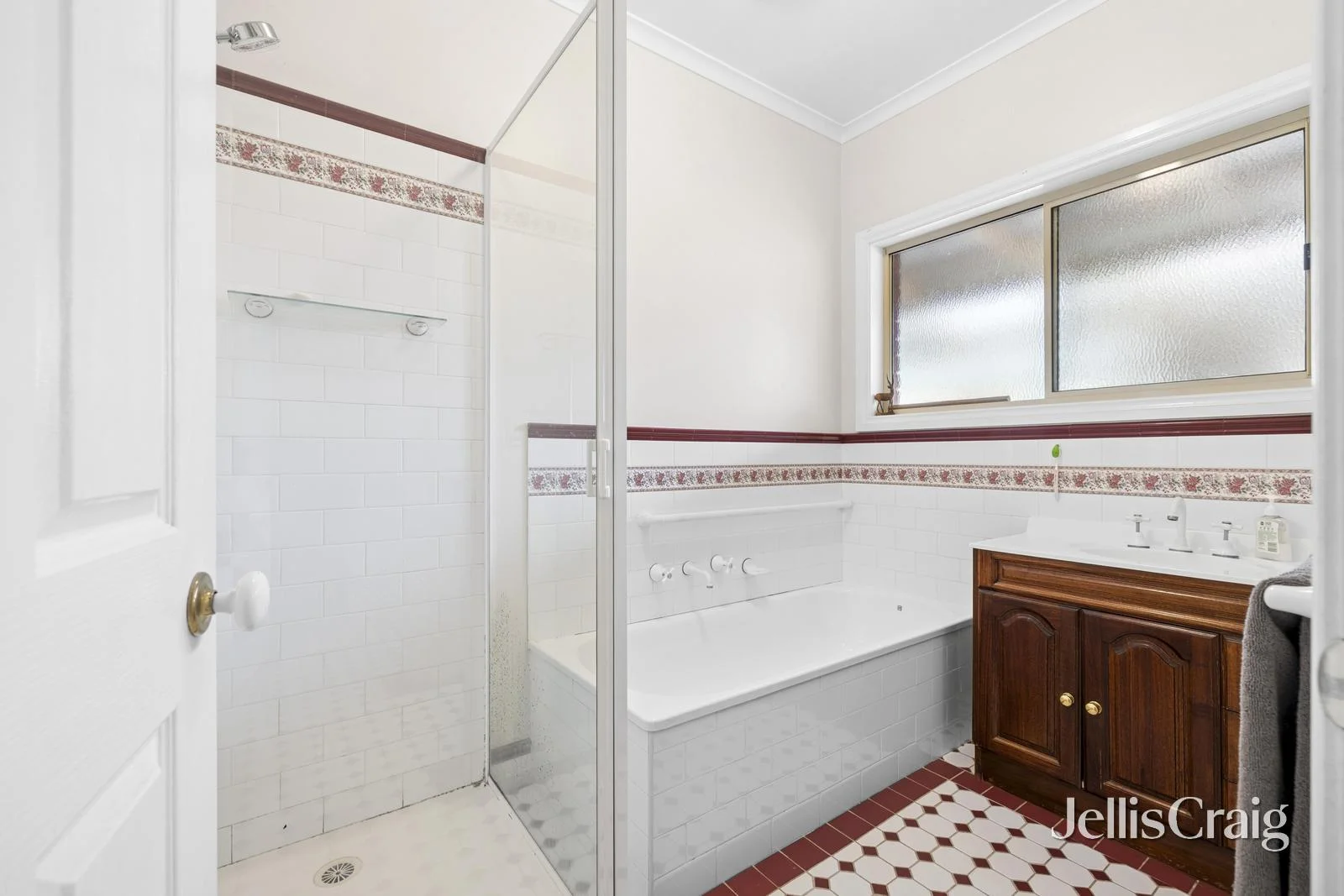 Additional image 11 of 6 Gaulton Street, Castlemaine VIC 3450