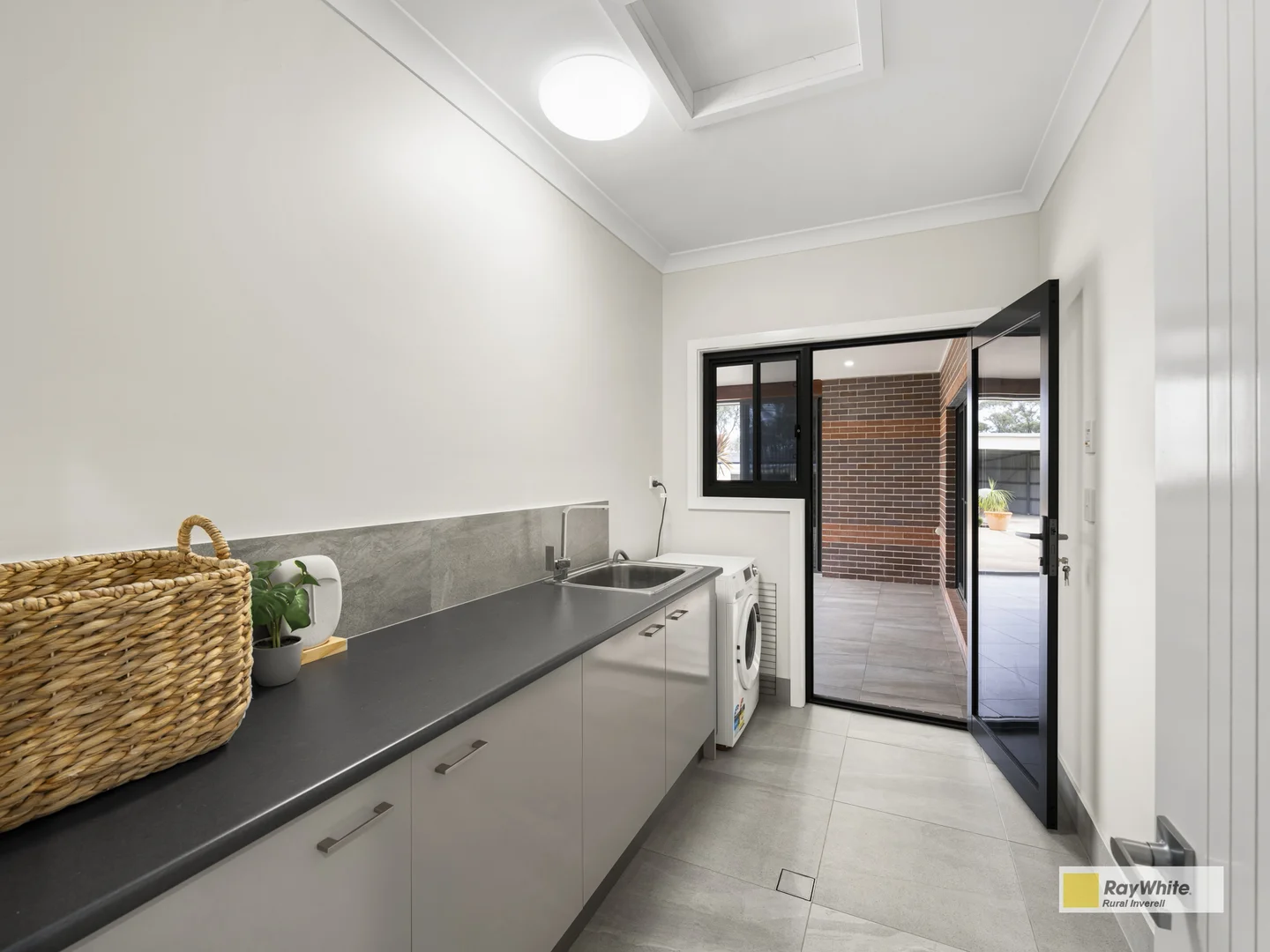 Additional image 21 of 11 Wolbah Close, Inverell NSW 2360