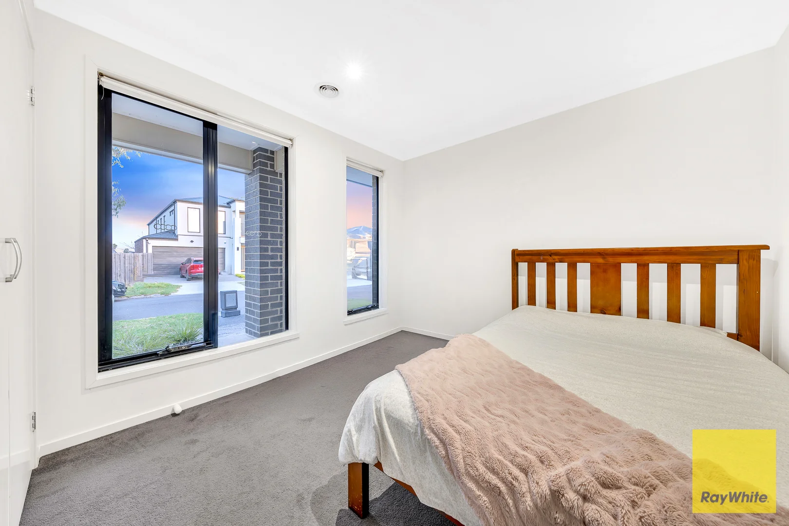 4 Komodo Drive, Tarneit VIC 3029 photo 5