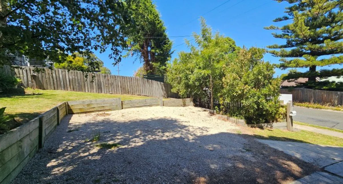 Additional image 5 of 15 Daniel Street, Lakes Entrance VIC 3909