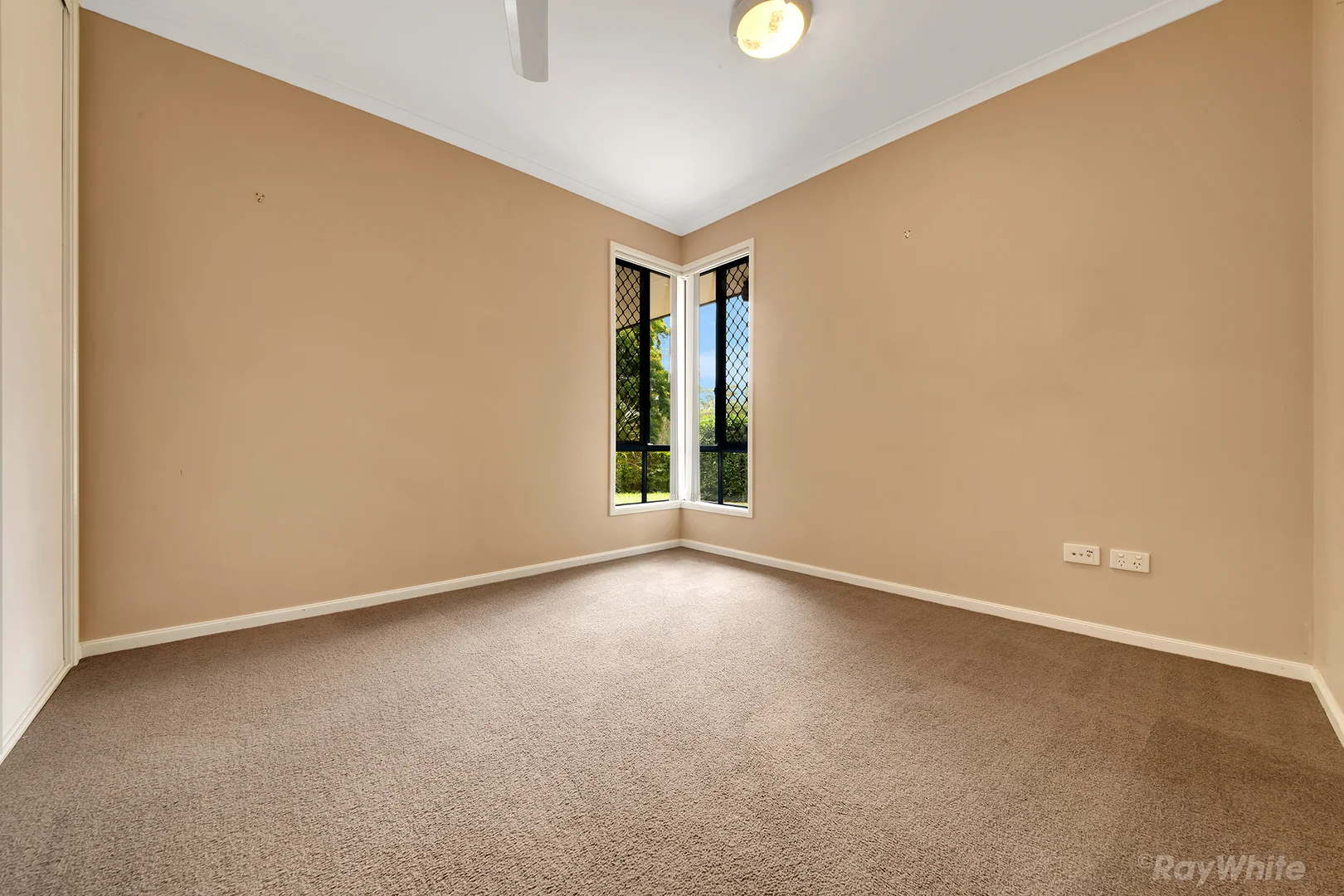Additional image 11 of 4a Carinya Drive, Clinton QLD 4680