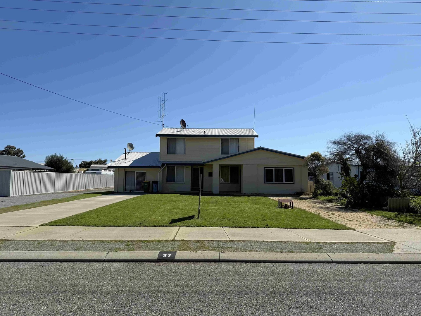 Additional image 21 of 37 Morcombe Road, Leeman WA 6514