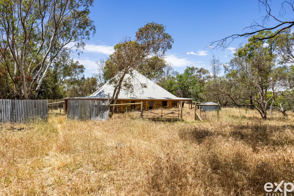 Additional image 5 of 219 Sugar Loaf Hill Road, MoUnt Mckenzie SA 5353