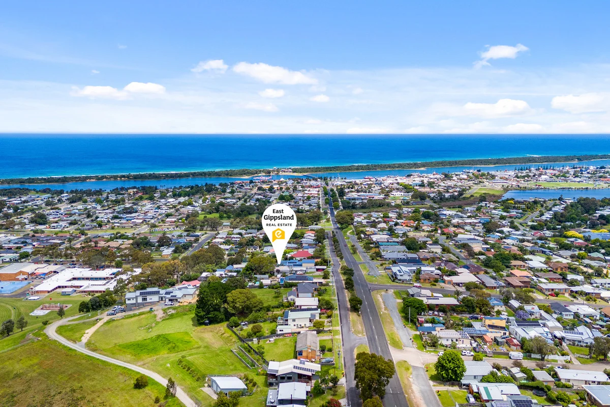 Additional image 3 of 122A Myer Street, Lakes Entrance VIC 3909