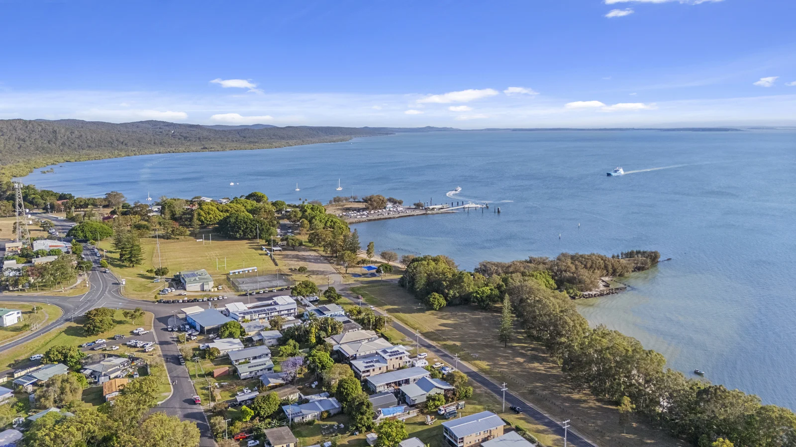 Additional image 4 of 18 Oxley Parade, Dunwich QLD 4183