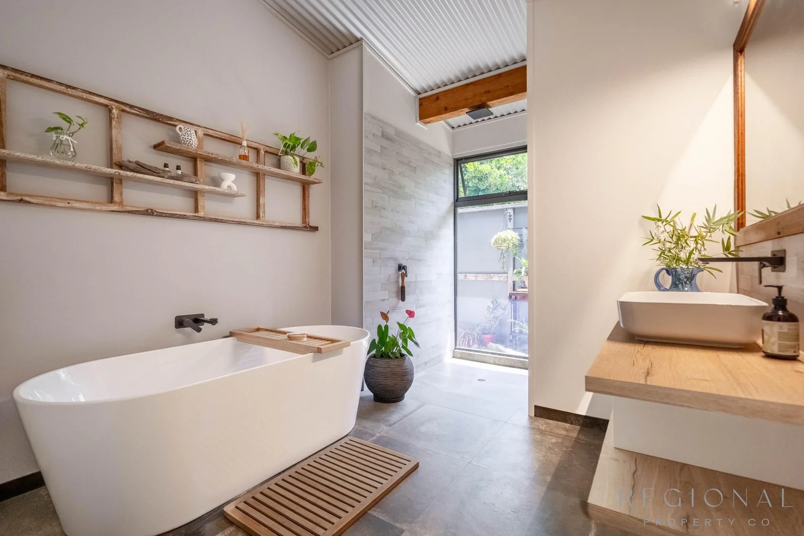 Additional image 13 of 5 Gozo Court, Elliott Heads QLD 4670