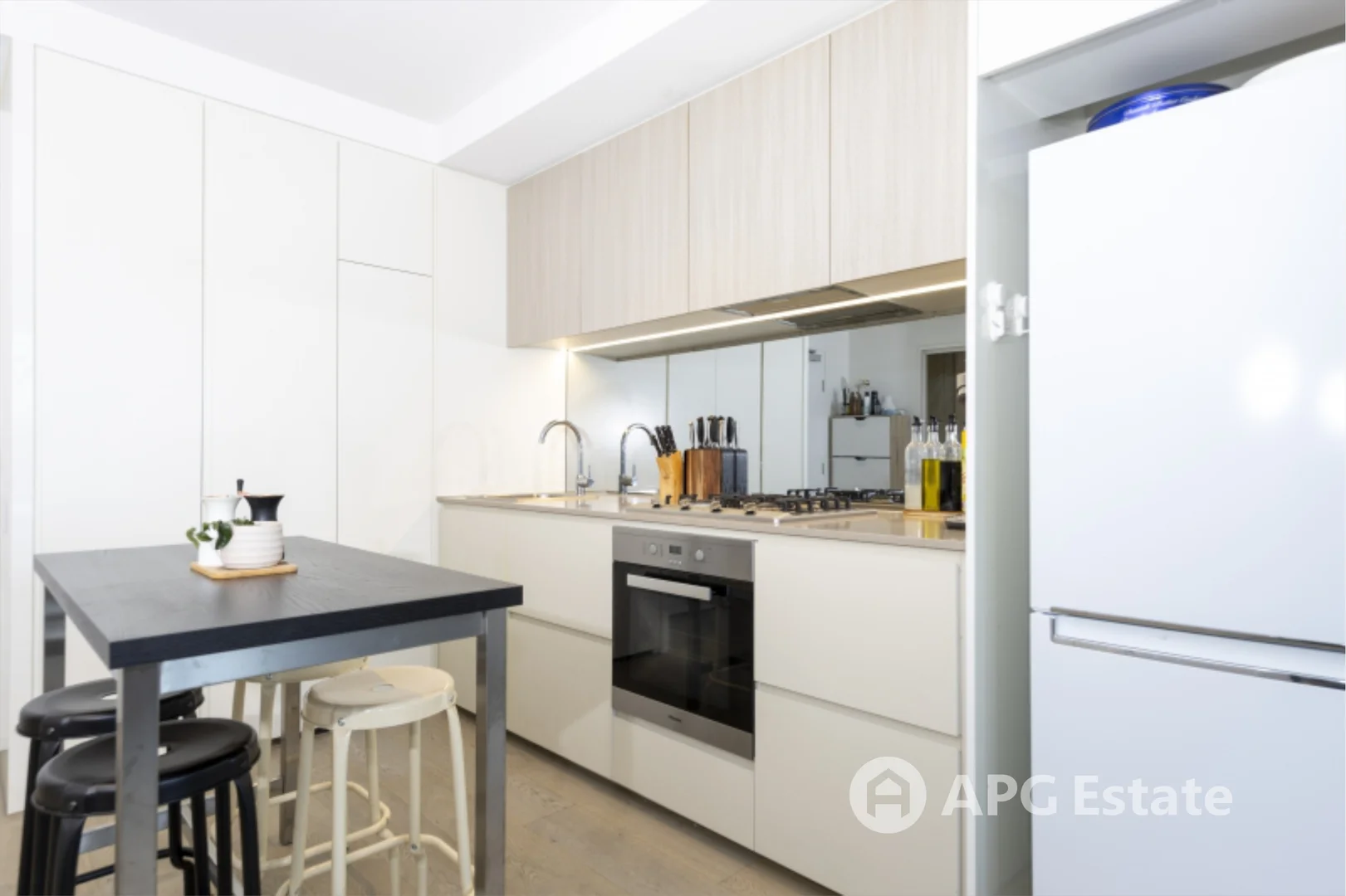 Additional image 3 of 205S/883 Collins Street, Docklands VIC 3008