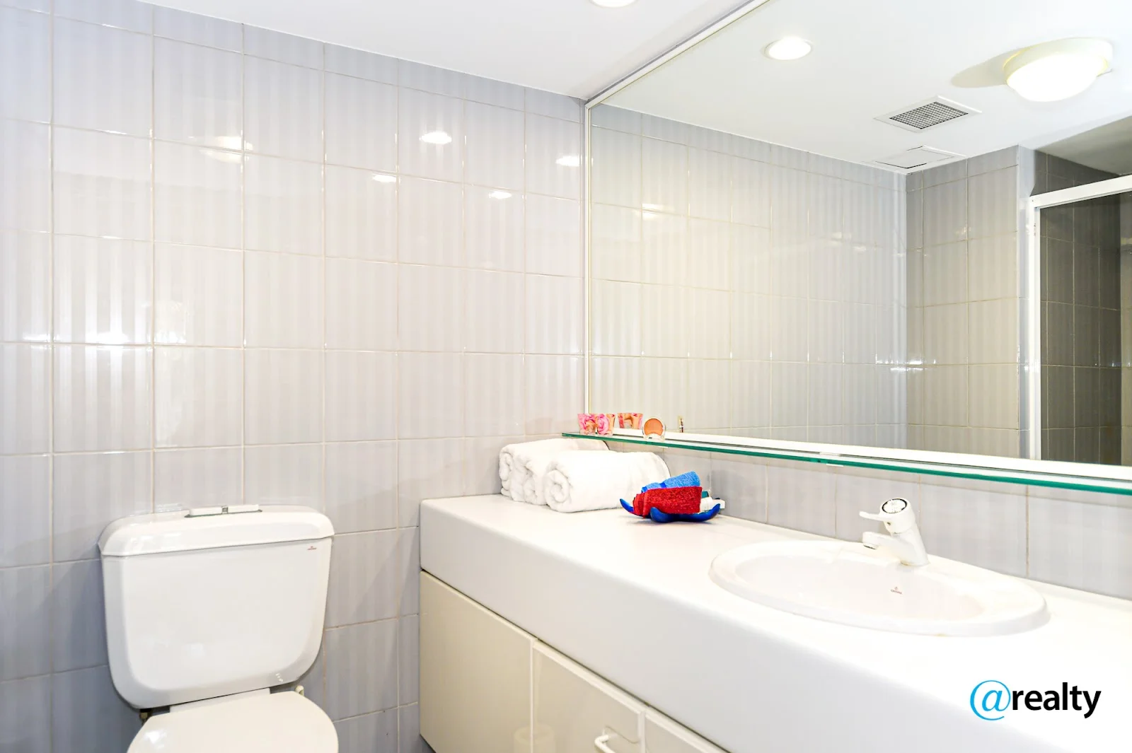 Additional image 17 of unit 4/21 Bayview Street, Runaway Bay QLD 4216