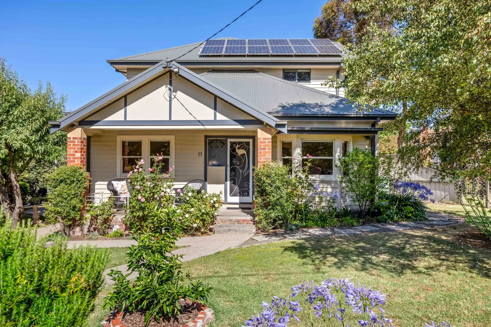 11 English Street, Golden Point VIC 3350