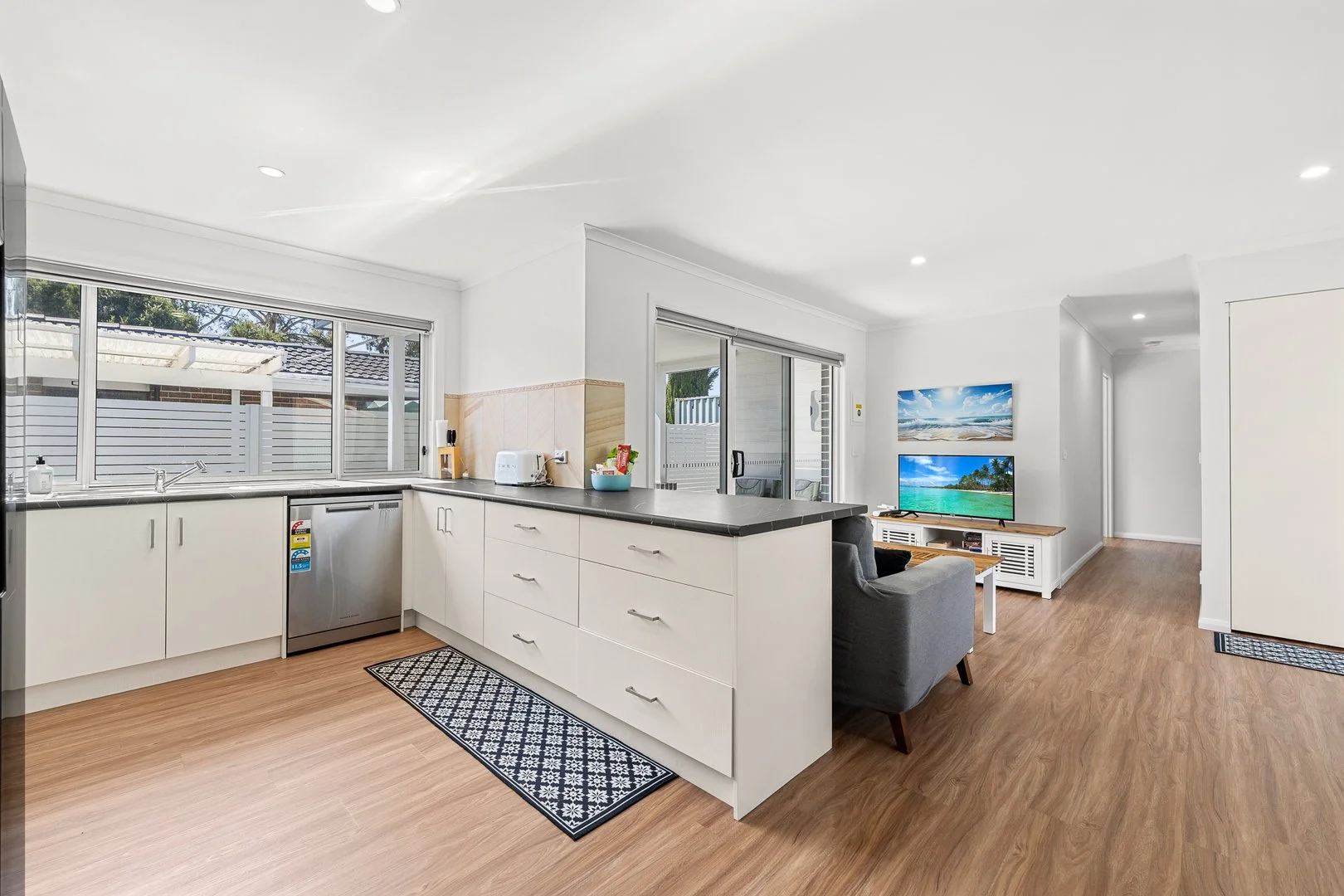 Additional image 2 of 186 Ellerston Avenue, Isabella Plains ACT 2905