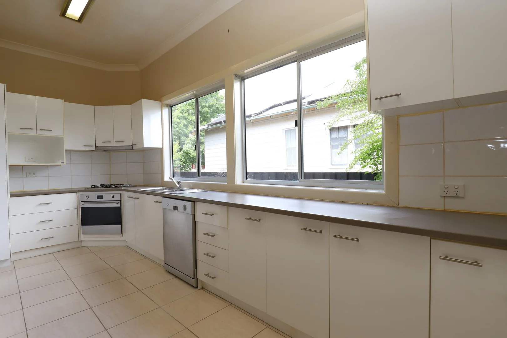 Additional image 6 of 24 Renehan Street, Cootamundra NSW 2590