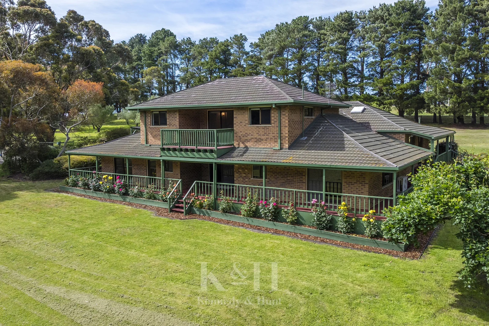 9 Welsh Road, Gisborne VIC 3437