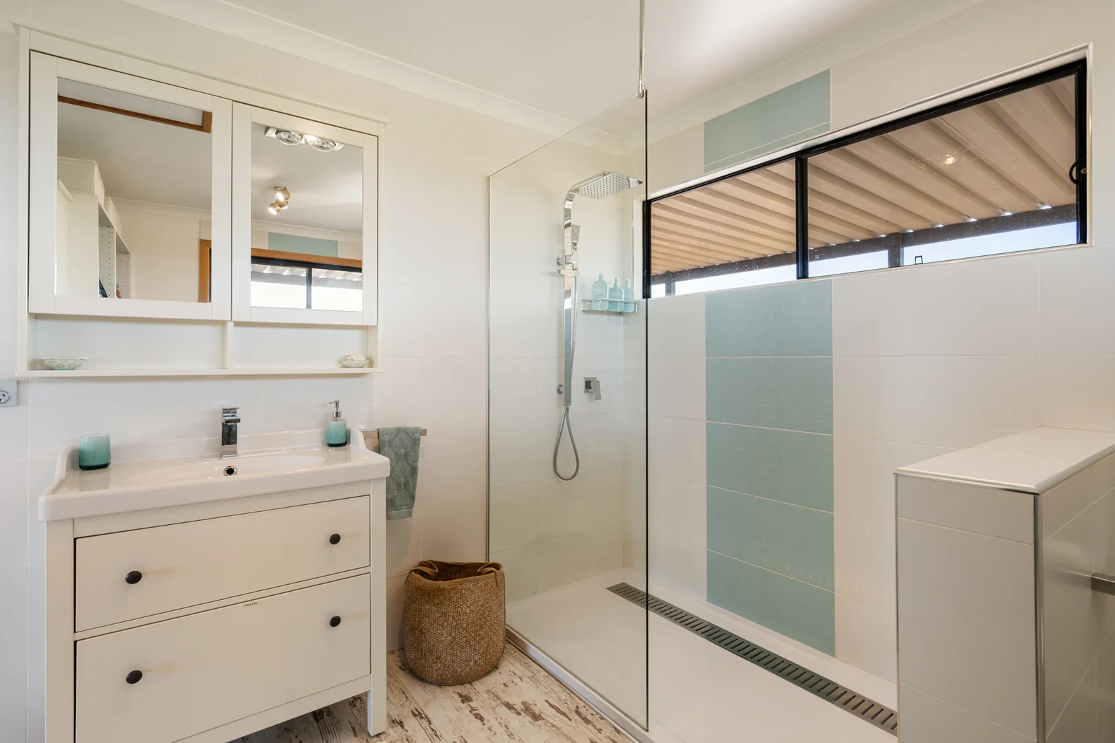 Additional image 11 of 'Figtree Country Retreat' - 70 Petersen Road, Irongate QLD 4356