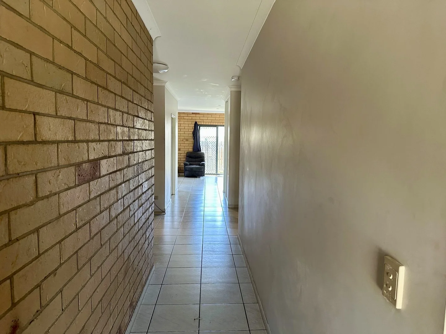 Additional image 2 of 1/14 MILLS Avenue, Moranbah QLD 4744