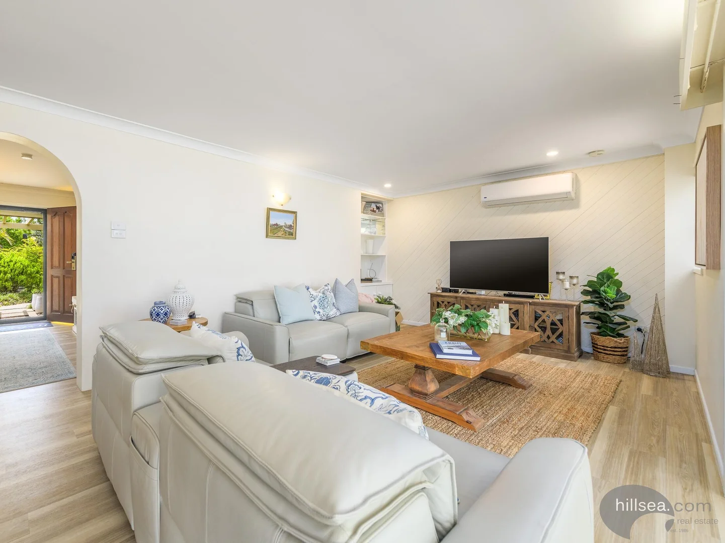 Additional image 8 of 8 Namatjira Street, Paradise Point QLD 4216