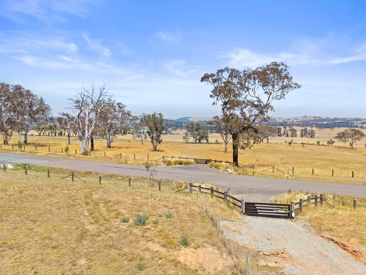 Additional image 5 of 76 Woodbury Drive, Sutton NSW 2620