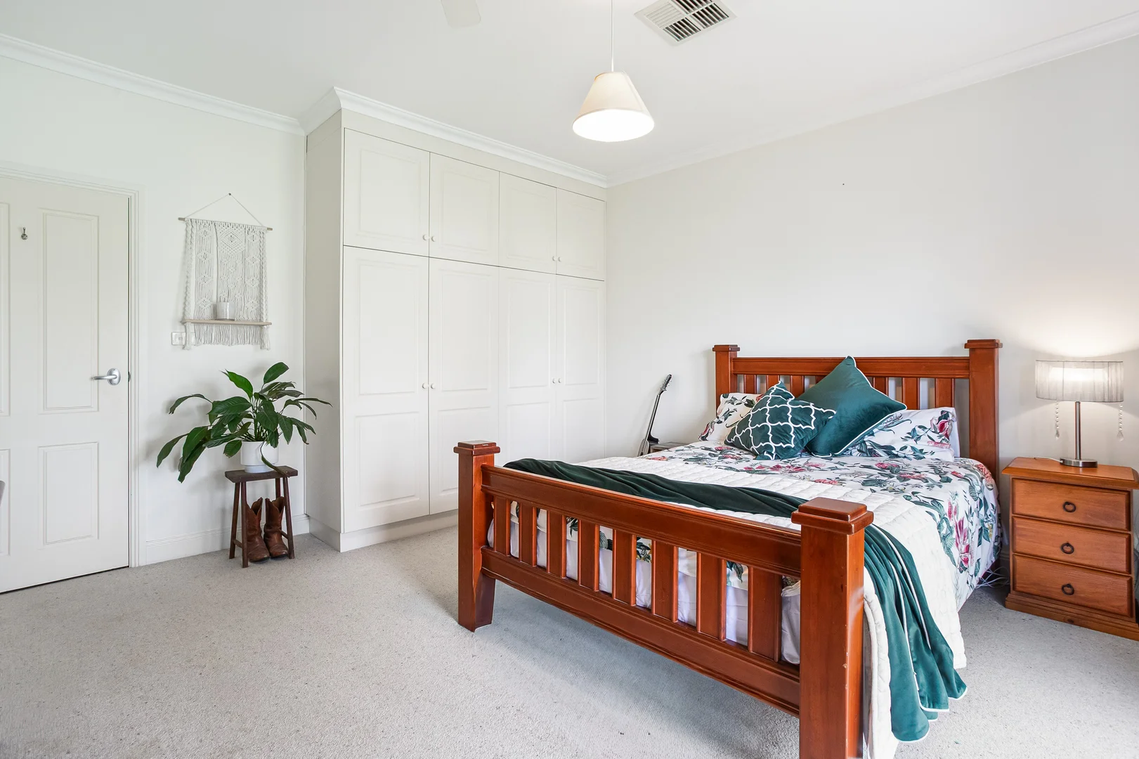 Additional image 21 of 2-4 Miamba Close, Penola SA 5277