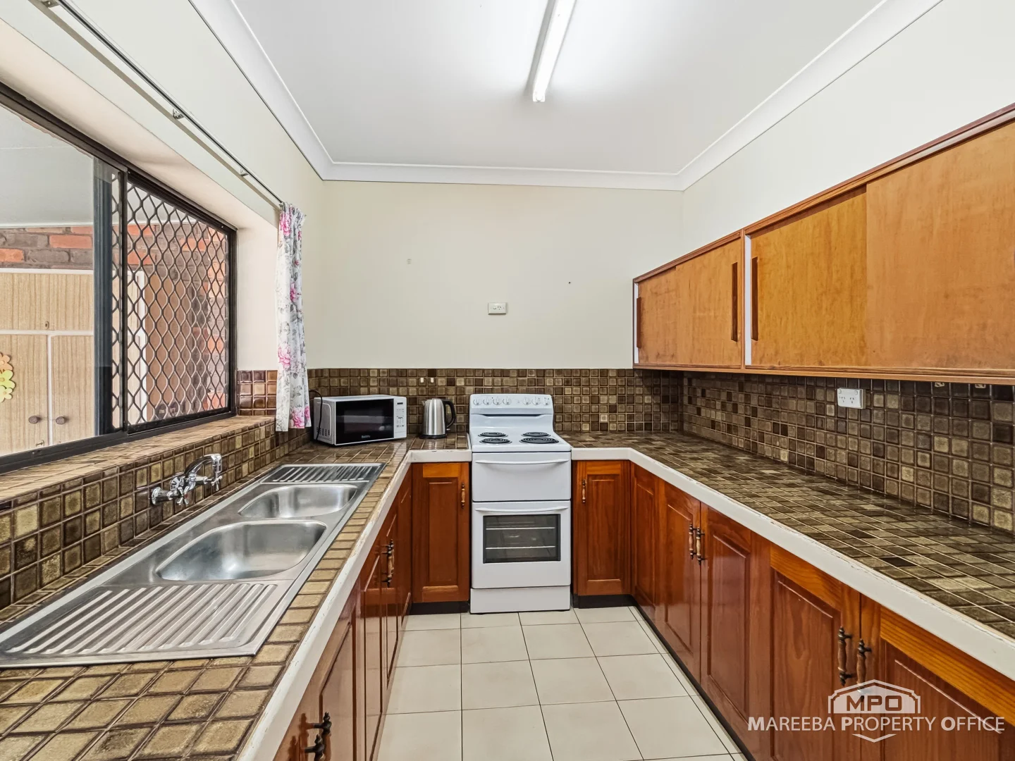 Additional image 5 of 2/139 Walsh Street, Mareeba QLD 4880