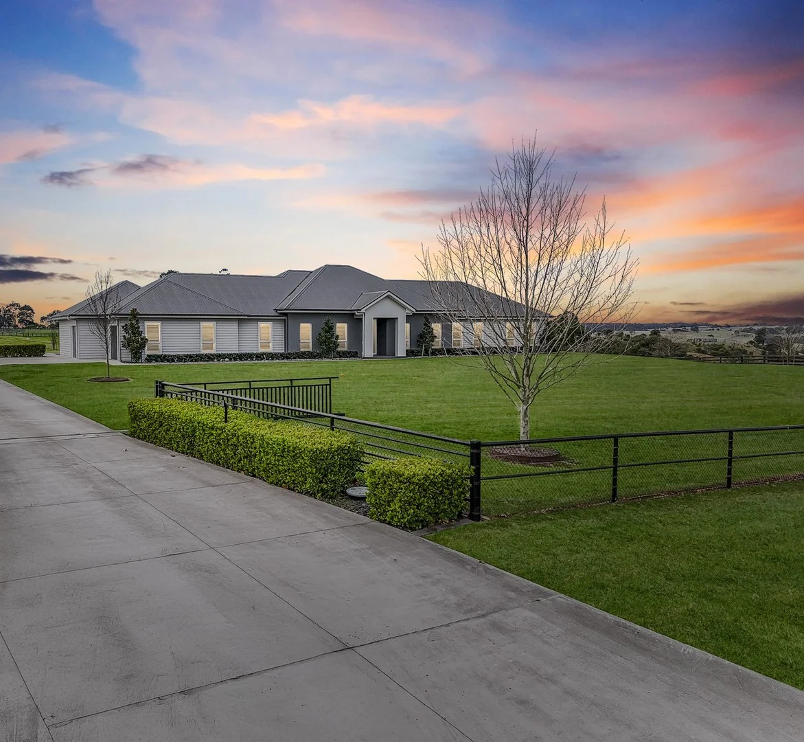 7 Westminster Place, Razorback NSW 2571