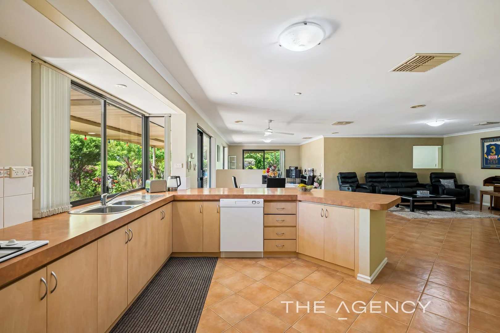 Additional image 11 of 58 Horseshoe Circuit, Henley Brook WA 6055