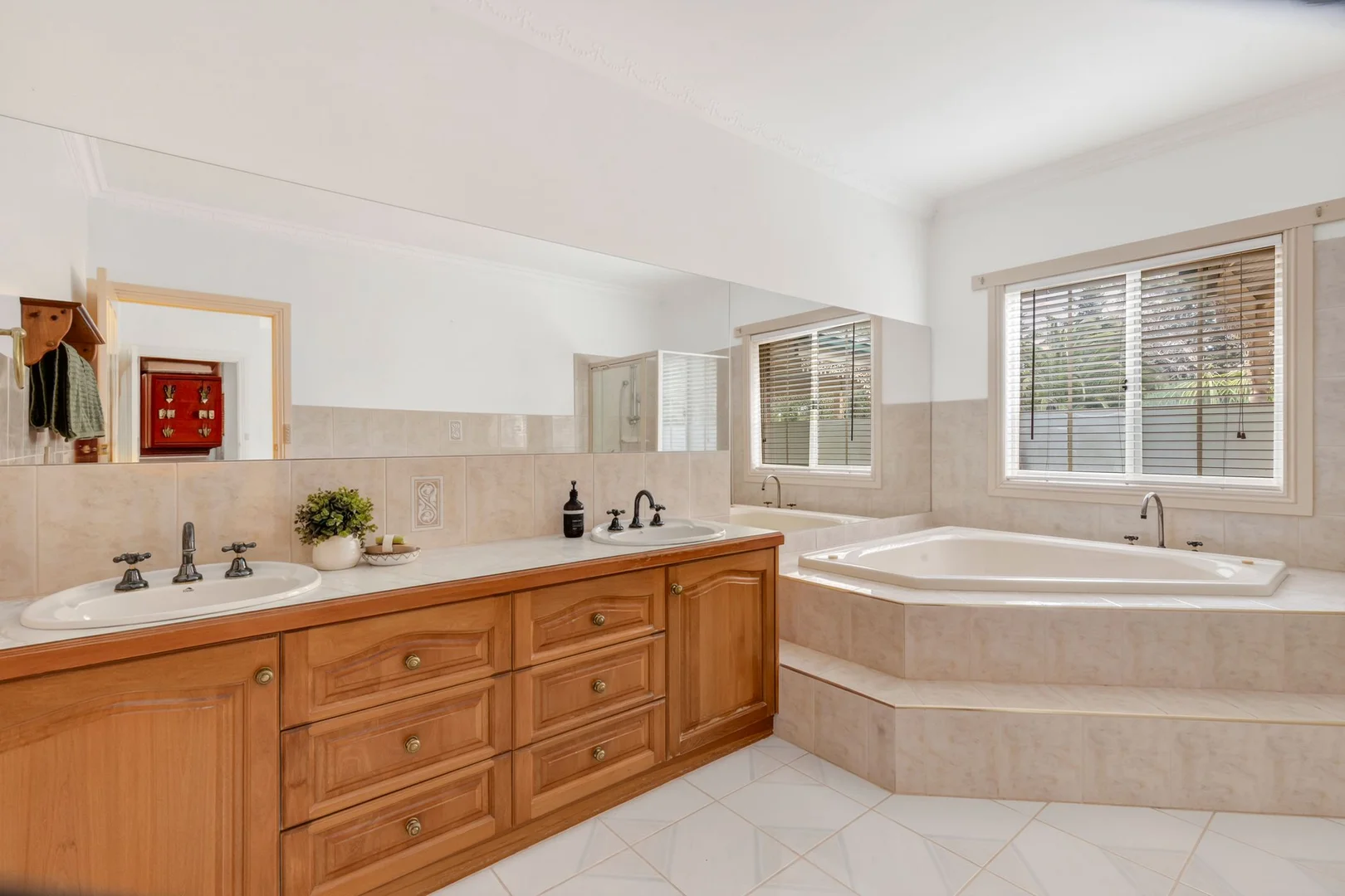 Additional image 17 of 8 Kestrel Crescent, Mount Duneed VIC 3217