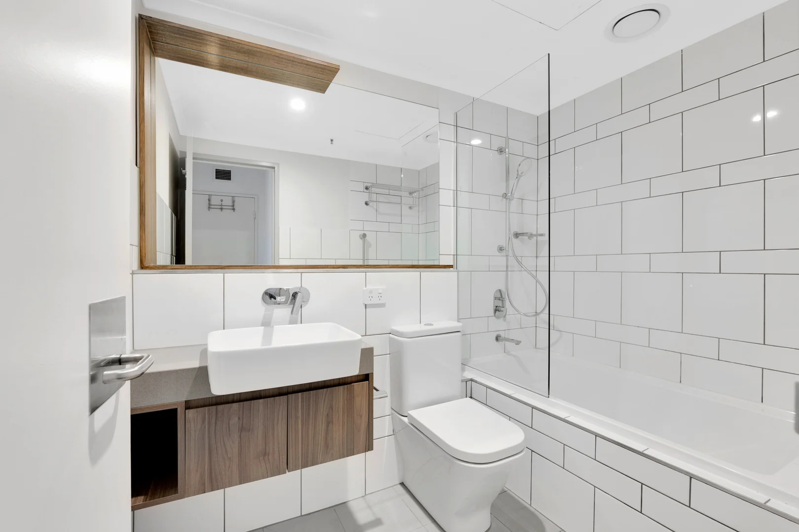Additional image 8 of 1612/333 Exhibition Street, Melbourne VIC 3000