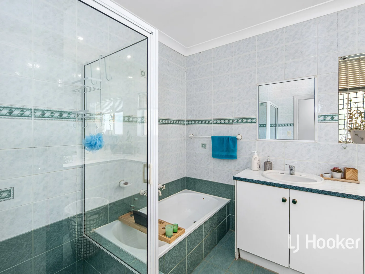 Additional image 17 of 5 Concord Court, Desert Springs NT 0870