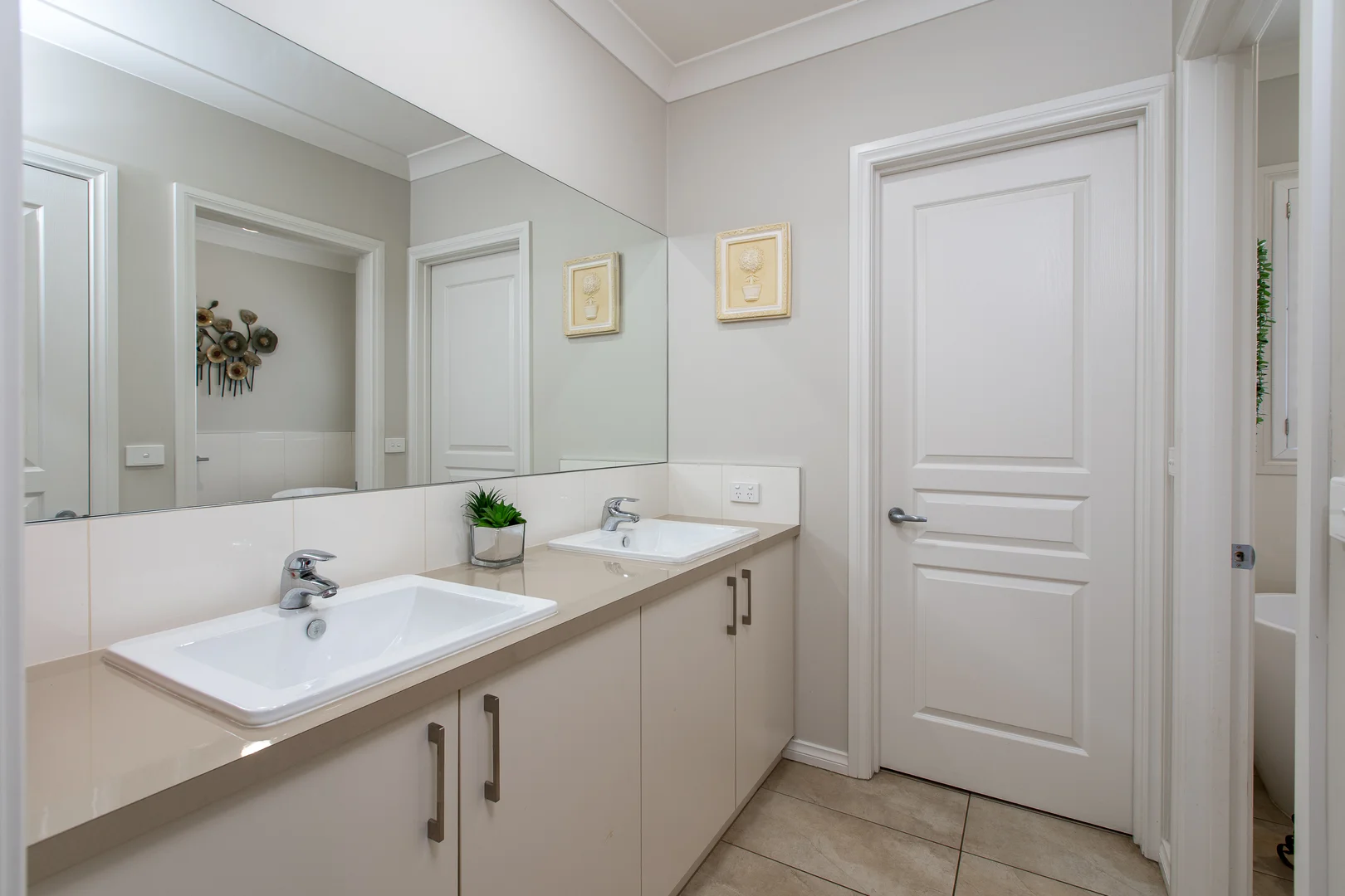 Additional image 13 of 17 Mulberry Court, Lavington NSW 2641