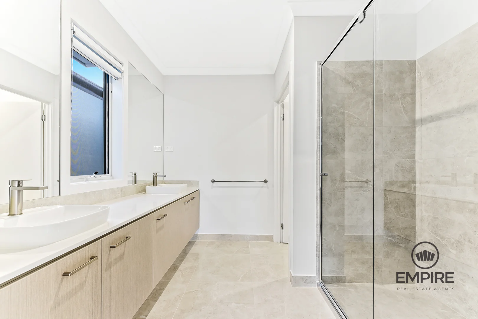 Additional image 9 of 142 Yeungroon Boulevard, Clyde North VIC 3978