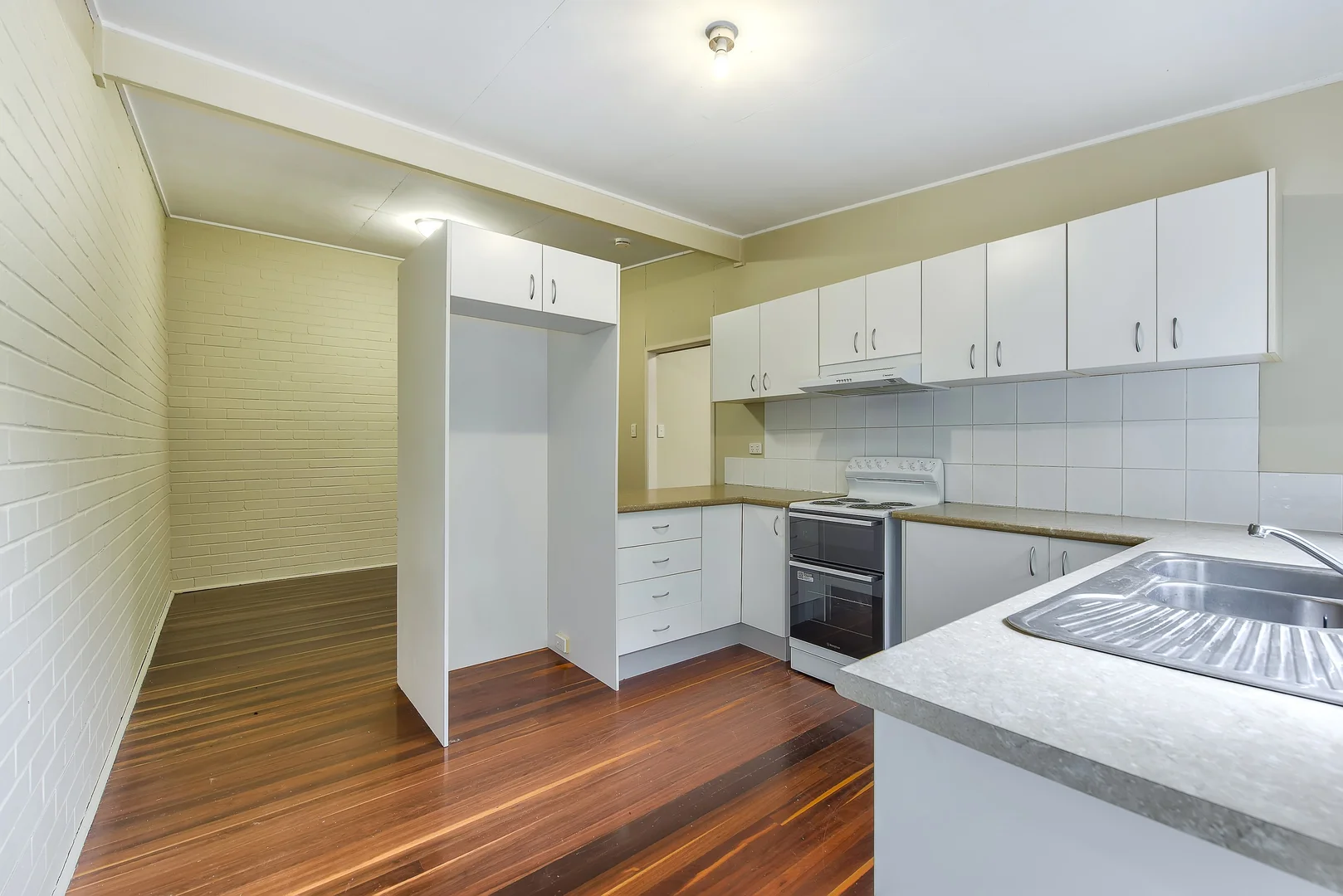 Additional image 13 of 28 Waite Street, Norman Park QLD 4170