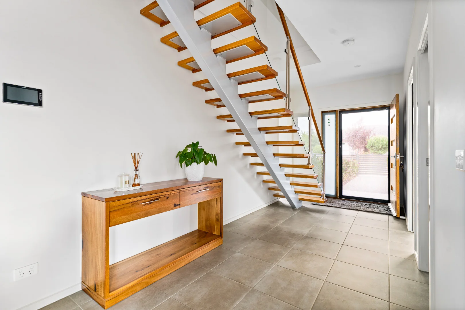 Additional image 2 of 38 Huxtable Avenue, Altona North VIC 3025