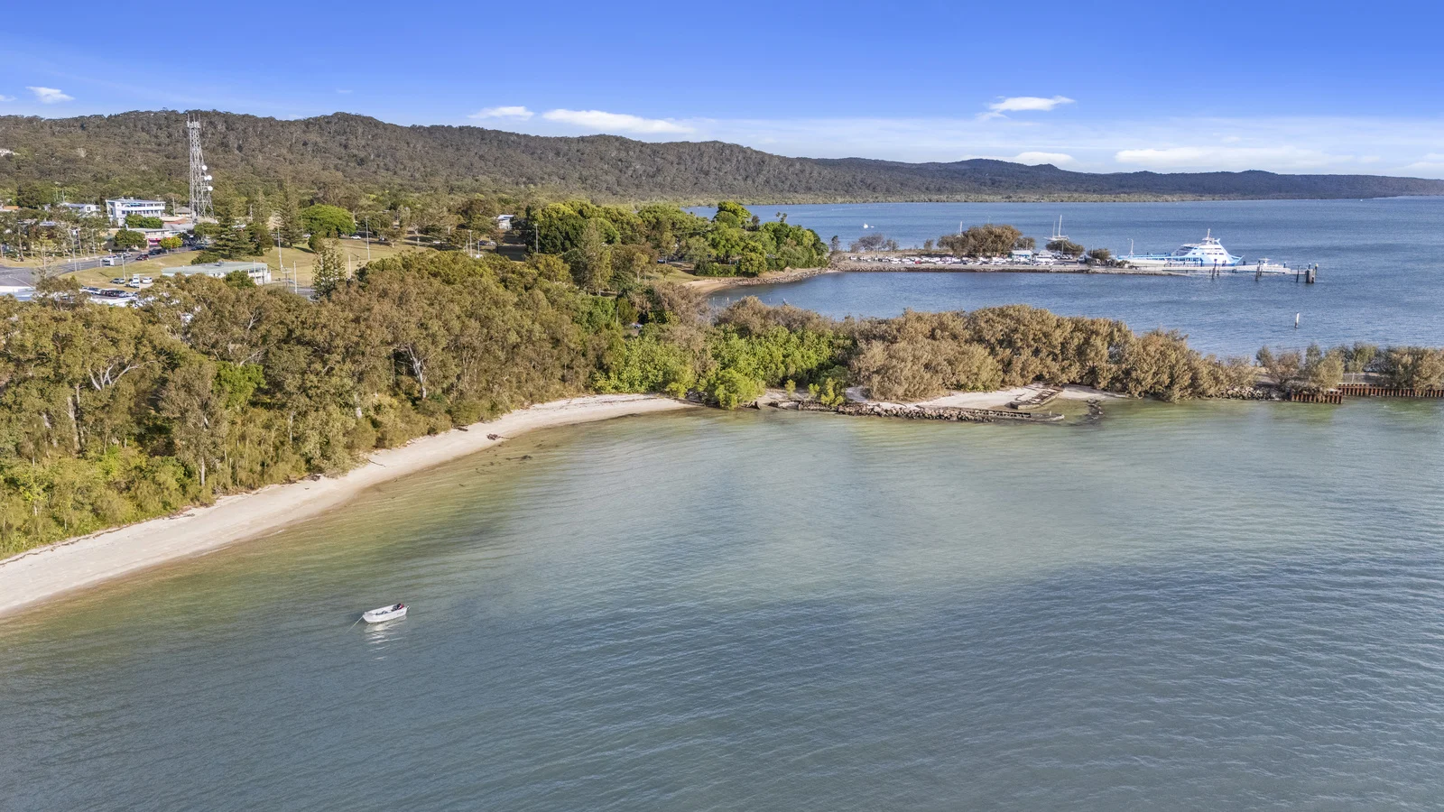 Additional image 13 of 18 Oxley Parade, Dunwich QLD 4183