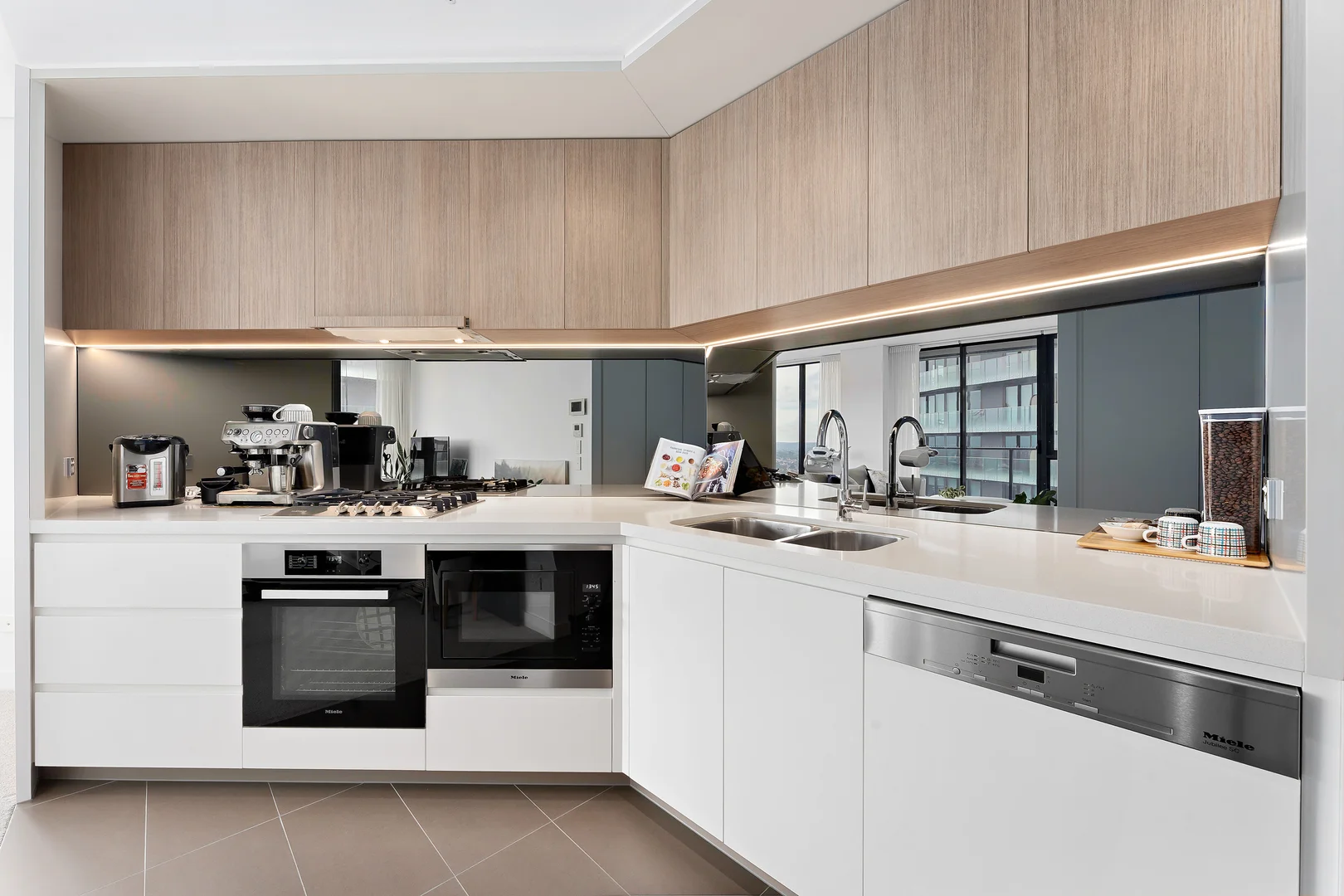 Additional image 2 of 2909/486 Pacific Highway, St Leonards NSW 2065