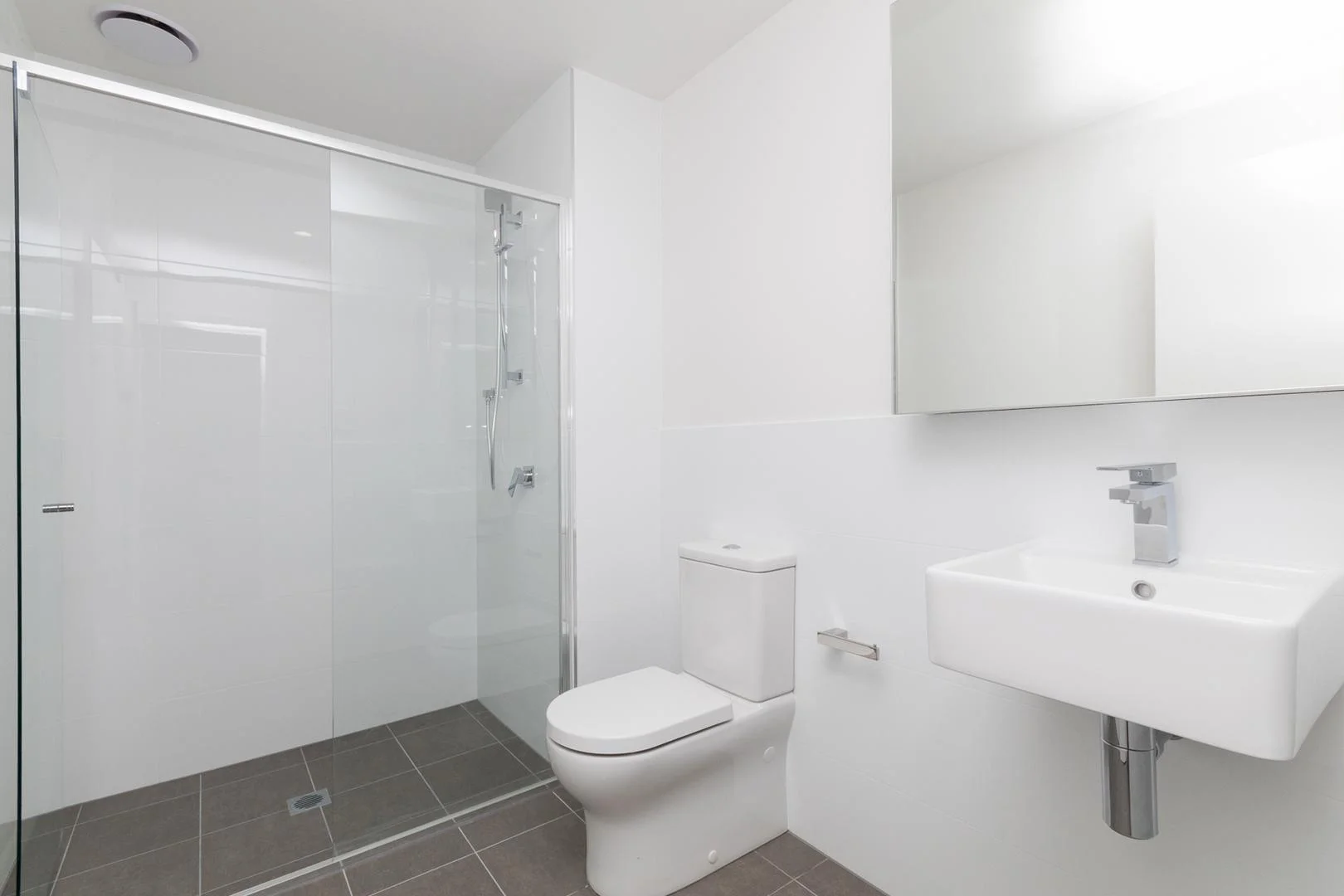 Additional image 5 of 1/15-17 Limburg Way, Greenway ACT 2900