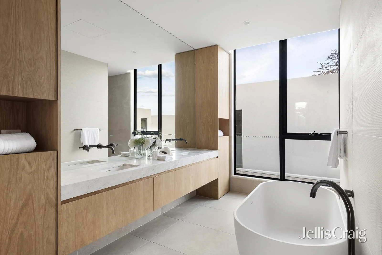 Additional image 18 of 32 Strabane Avenue, Mont Albert North VIC 3129