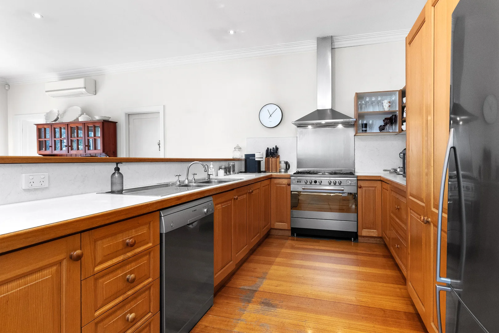 Additional image 5 of 86 Roberts Street, Essendon VIC 3040