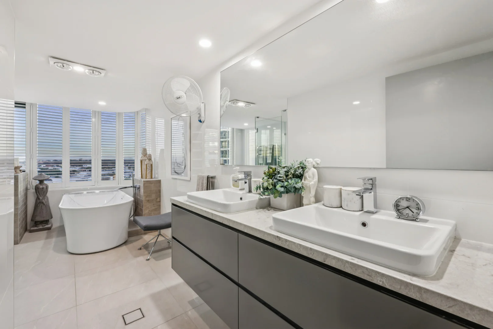 Additional image 11 of 9/19 Peak Avenue, Main Beach QLD 4217