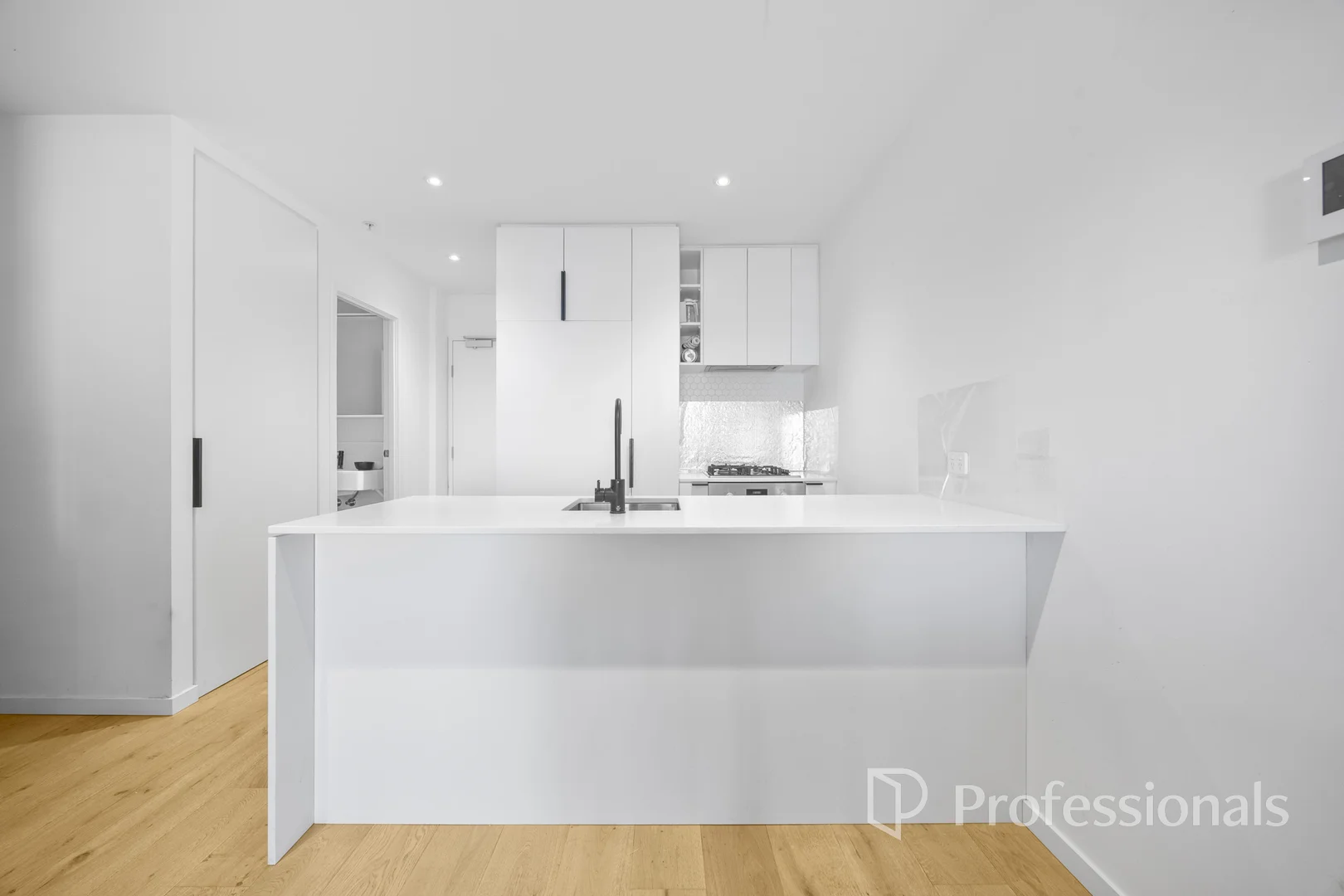 Additional image 5 of 2211/8 Hallenstein Street, Footscray VIC 3011