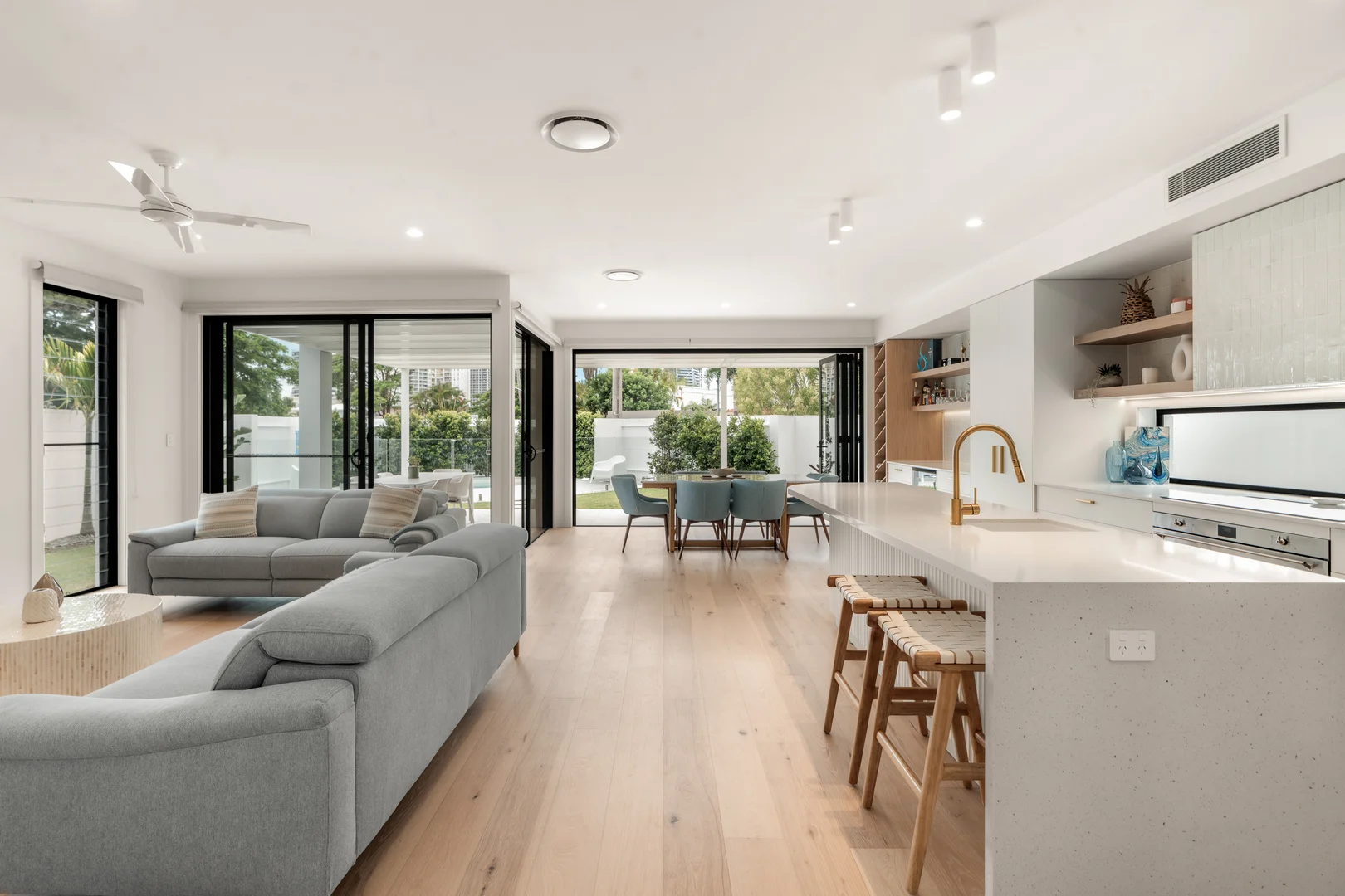Additional image 15 of 4 Salerno Street, Isle Of Capri QLD 4217
