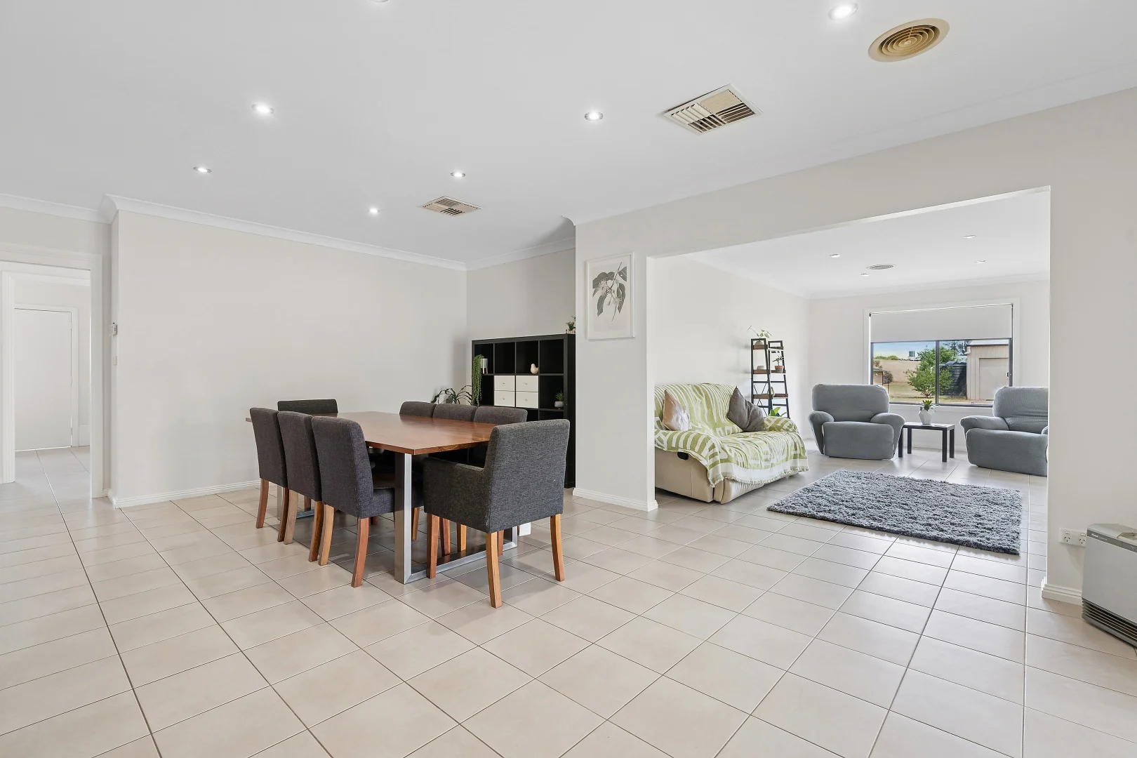 Additional image 7 of 16 Karawatha Drive, Narrandera NSW 2700