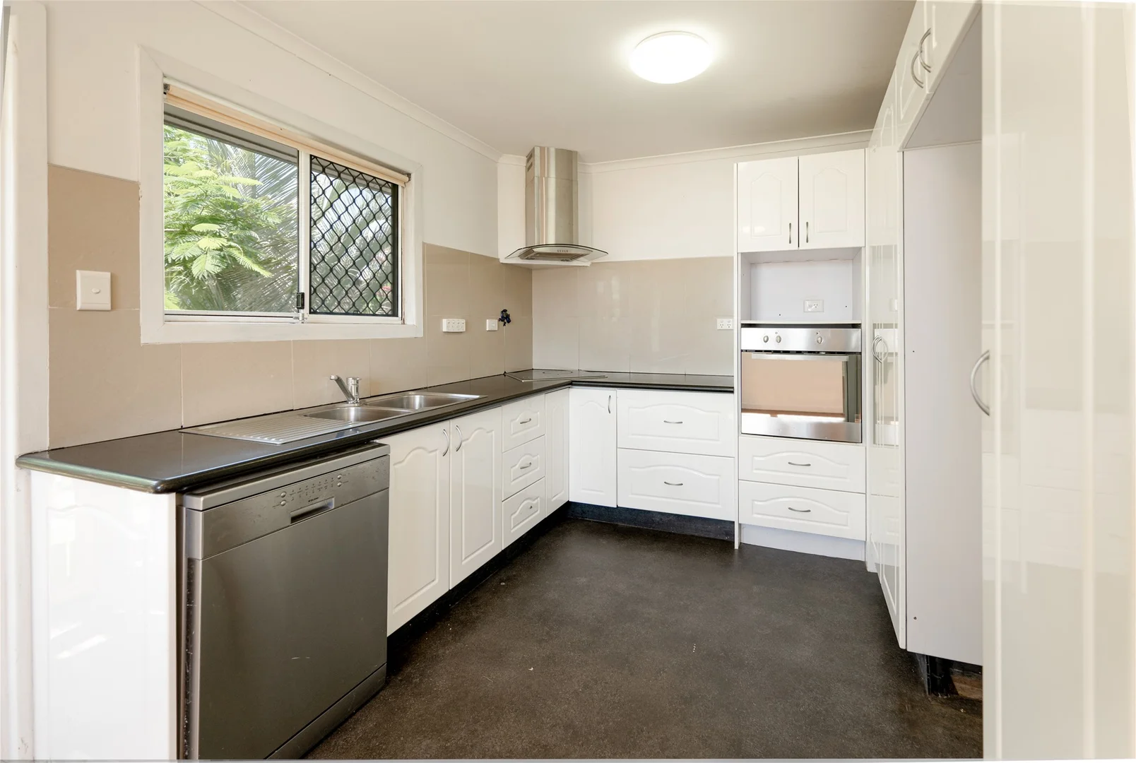 Additional image 6 of 30 Pershouse Street, Barney Point QLD 4680