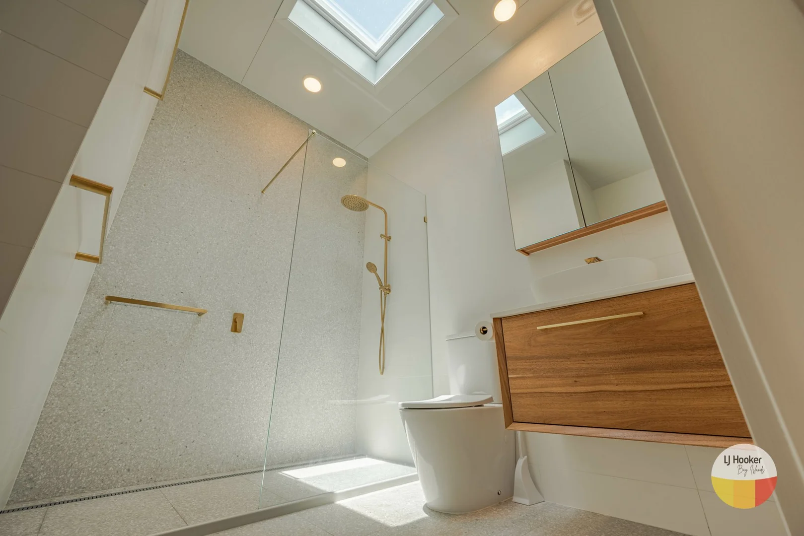 Additional image 14 of 5 Sarmar Street, Russell Island QLD 4184