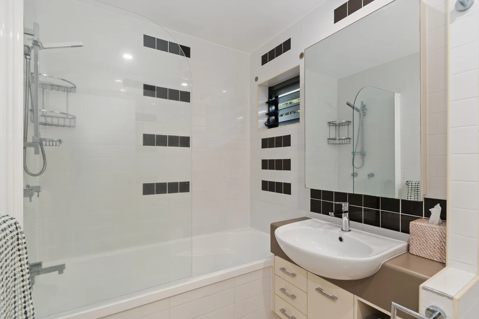 Additional image 23 of 24 Balmoral Drive, Castle Hill QLD 4810