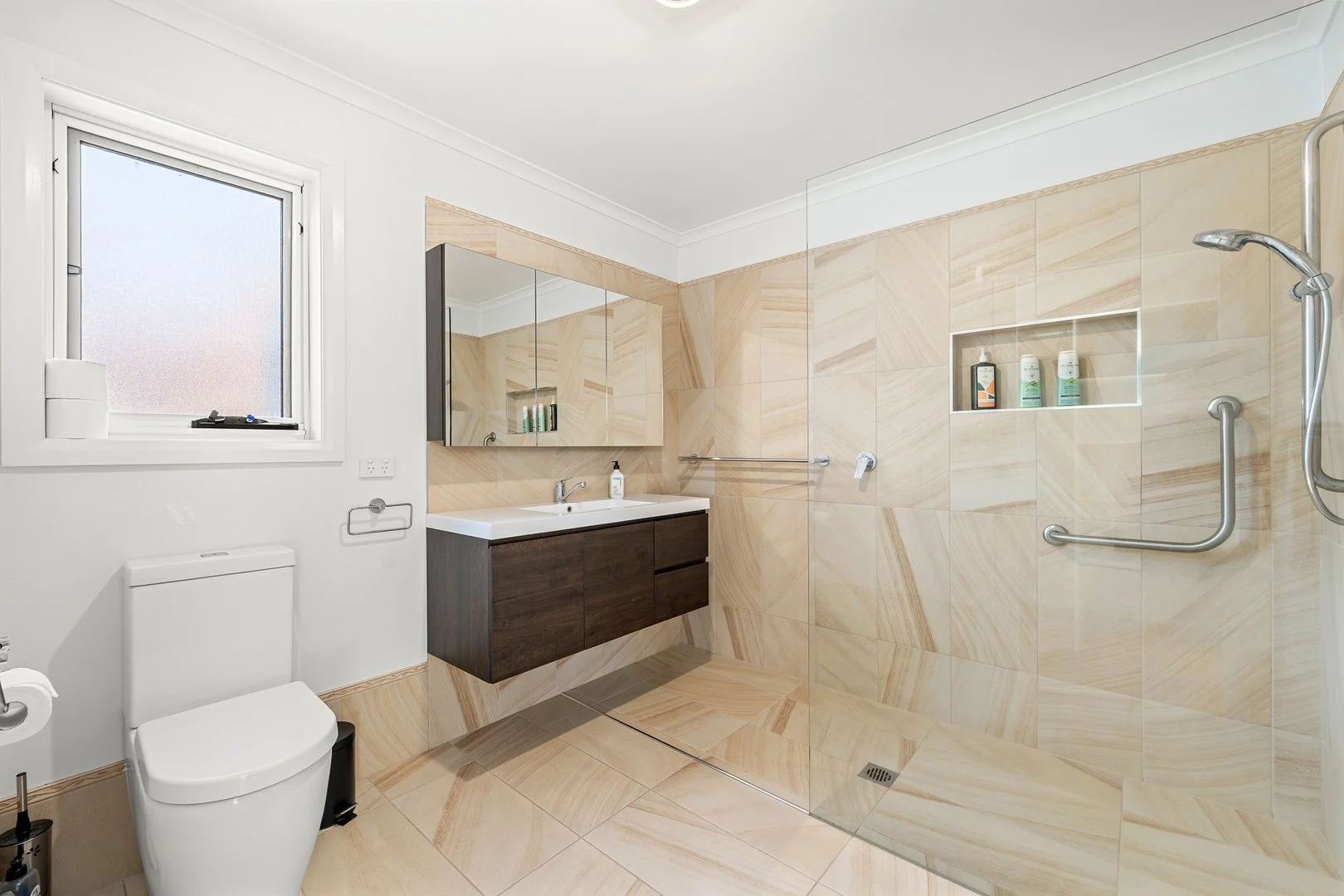 Additional image 8 of 186 Ellerston Avenue, Isabella Plains ACT 2905