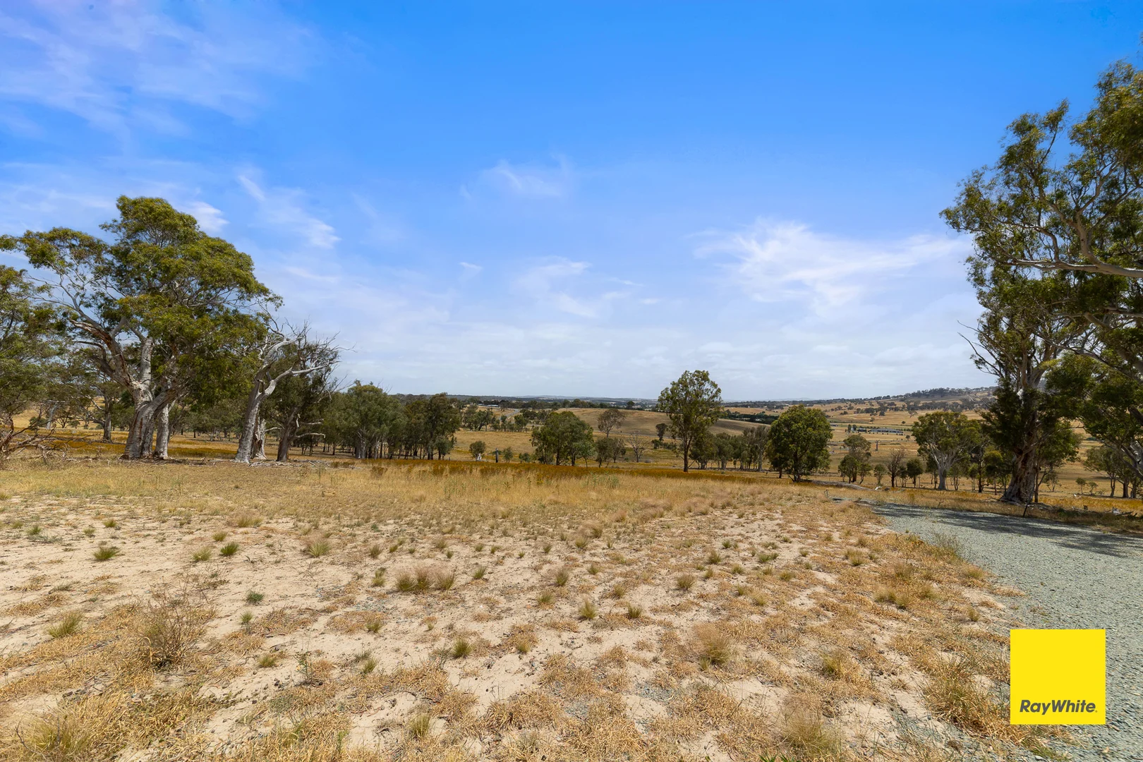 Additional image 3 of 132 Woodbury Drive, Sutton NSW 2620